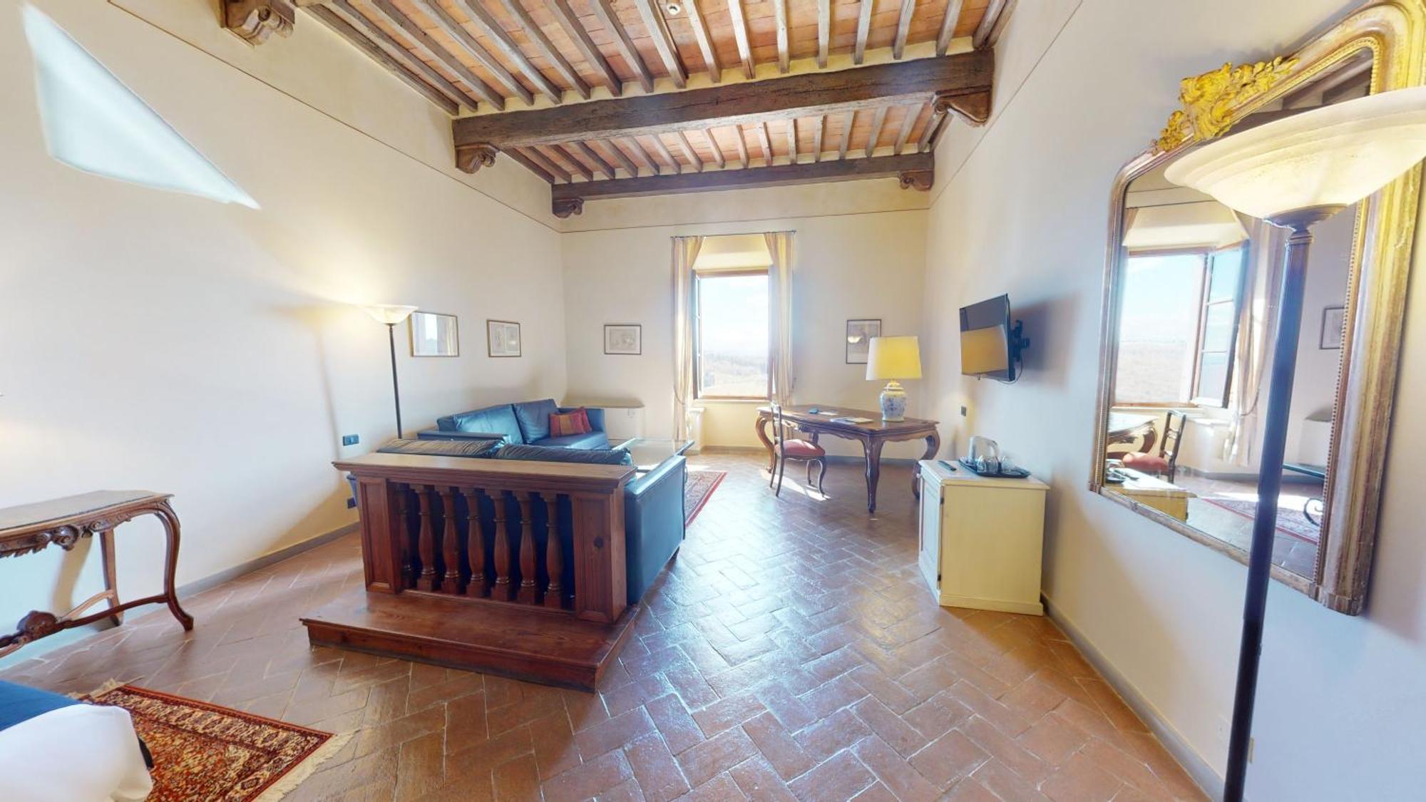 Palazzo Squarcialupi Hotel